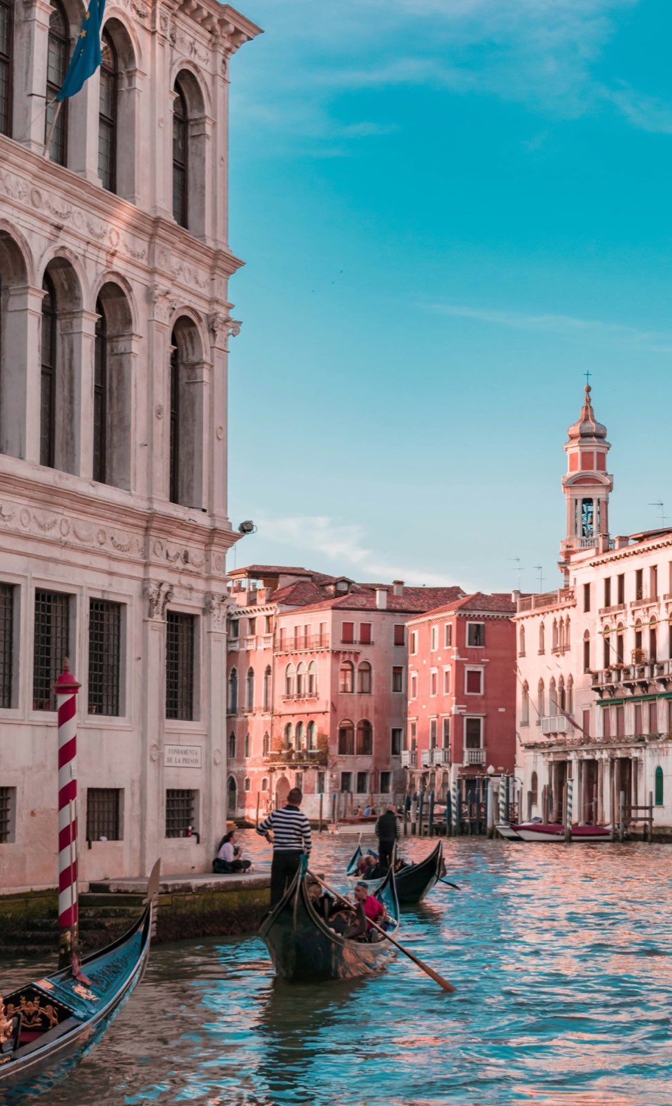 Venice Couples Escape